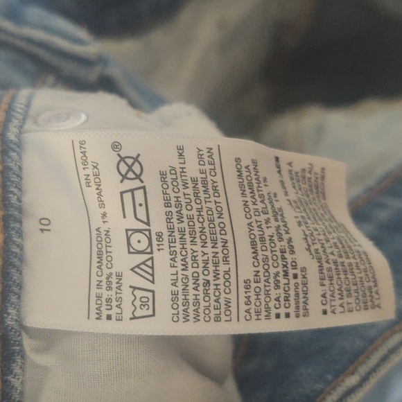 Old Navy Distressed Light Wash Jean Skirt Sz 10 - Picture 9 of 9